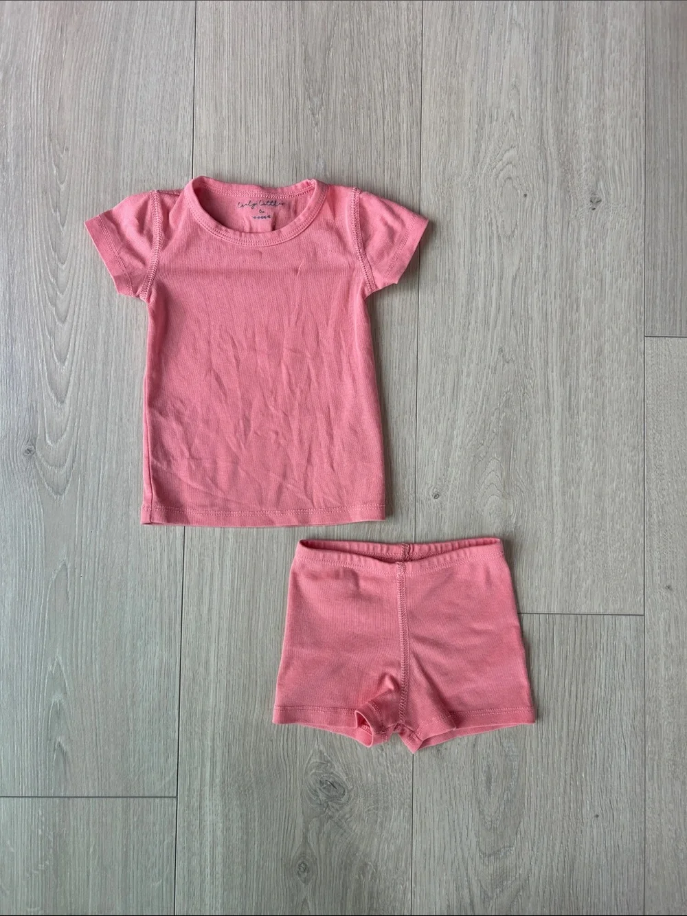 Lovely littles coral Kids Short Sleeve Tee & Shorts Set 6m